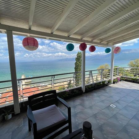 Kelvi'S Apartment Pogradec Zewnętrze zdjęcie