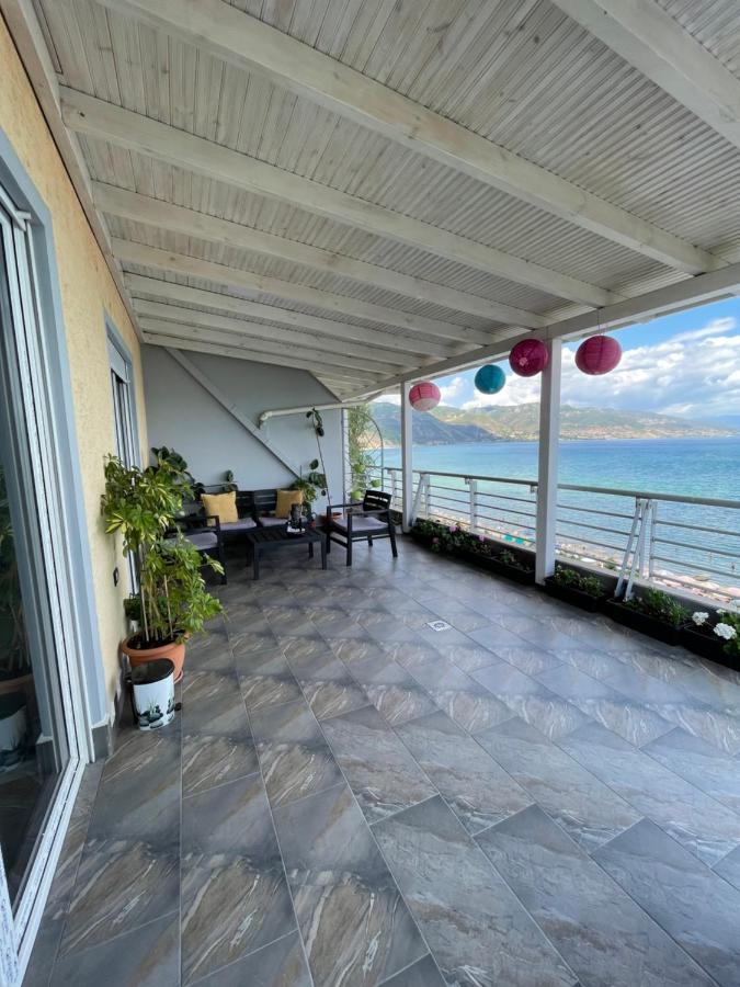 Kelvi'S Apartment Pogradec Zewnętrze zdjęcie