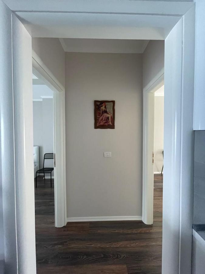 Kelvi'S Apartment Pogradec Zewnętrze zdjęcie